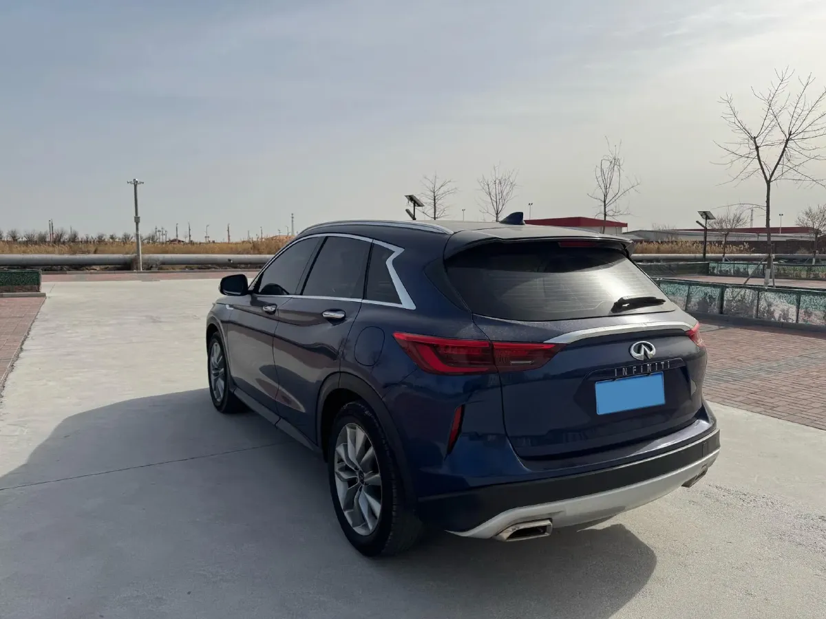 2020 Infiniti QX50 2.0T 245HP L4 CVT,autocango,china used car exporter,china ev exporter,chinese used car exporter,chinese used ev exporter