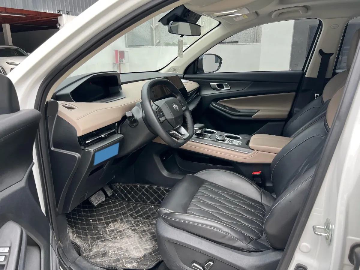 2022 ChangAn CS55 Plus 1.5T 180HP L4 7DCT,autocango,china used car exporter,china ev exporter,chinese used car exporter,chinese used ev exporter