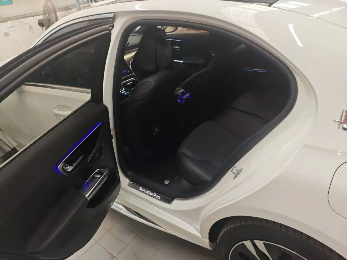2025 Mercedes-Benz C Class 2.0T 204HP L4 9AT PHEV 25.4KWH,autocango,china used car exporter,china ev exporter,chinese used car exporter,chinese used ev exporter