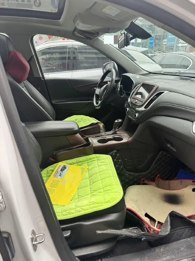 2018 Chevrolet Equinox 1.5T 180HP L4 6AT,autocango,china used car exporter,china ev exporter,chinese used car exporter,chinese used ev exporter