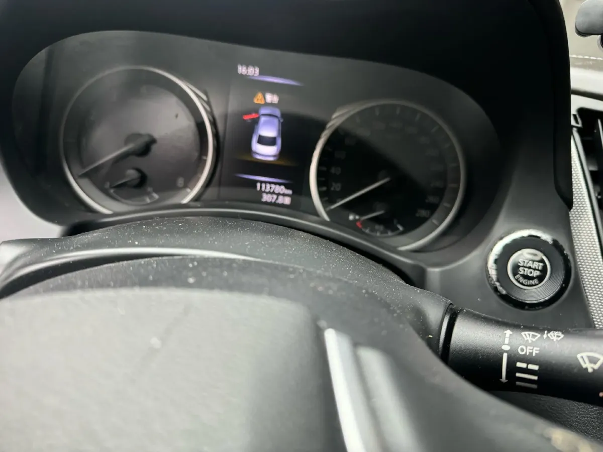 2018 Jeep Grand Commander 2.0T 265HP L4 9AT,autocango,china used car exporter,china ev exporter,chinese used car exporter,chinese used ev exporter