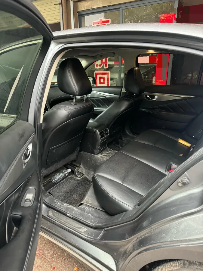 2018 Jeep Grand Commander 2.0T 265HP L4 9AT,autocango,china used car exporter,china ev exporter,chinese used car exporter,chinese used ev exporter