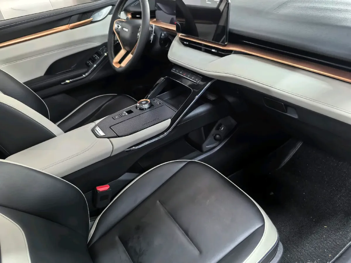 2021 Haval H6 1.5T 169HP L4 7DCT,autocango,china used car exporter,china ev exporter,chinese used car exporter,chinese used ev exporter