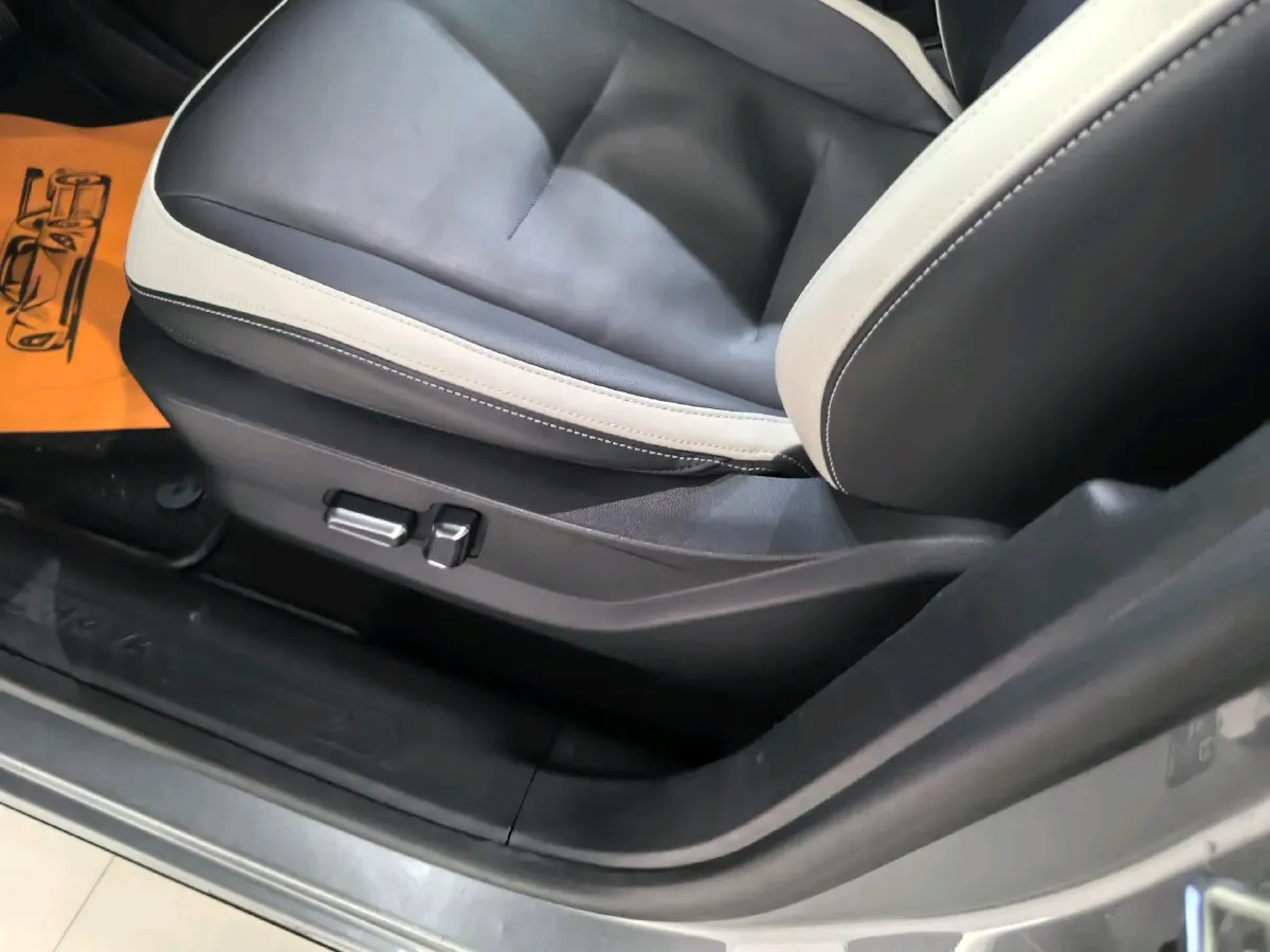 2021 Haval H6 1.5T 169HP L4 7DCT,autocango,china used car exporter,china ev exporter,chinese used car exporter,chinese used ev exporter