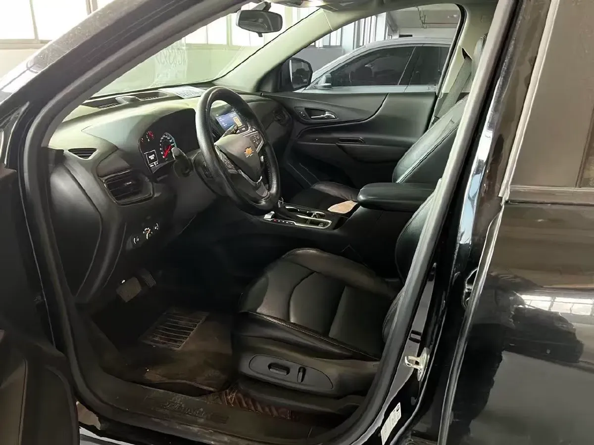 2021 Chevrolet Equinox 1.5T 169HP L4 6AT,autocango,china used car exporter,china ev exporter,chinese used car exporter,chinese used ev exporter