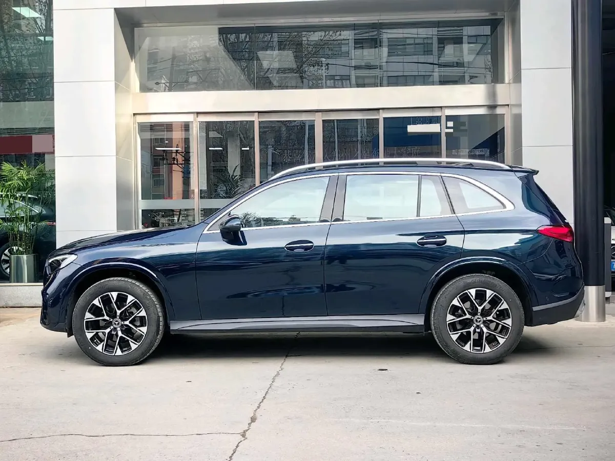 2024 Mercedes-Benz GLC Class 2.0T 204HP L4 9AT,autocango,china used car exporter,china ev exporter,chinese used car exporter,chinese used ev exporter