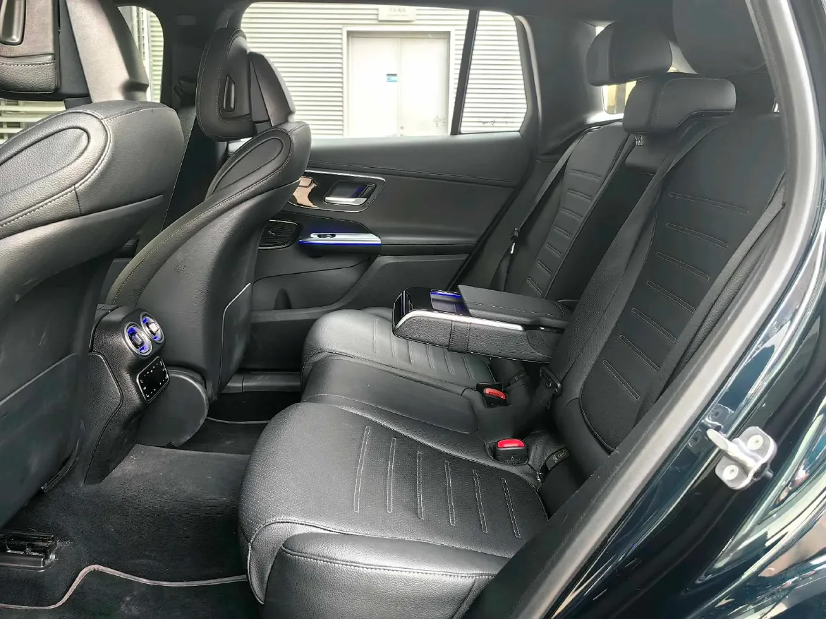 2024 Mercedes-Benz GLC Class 2.0T 204HP L4 9AT,autocango,china used car exporter,china ev exporter,chinese used car exporter,chinese used ev exporter