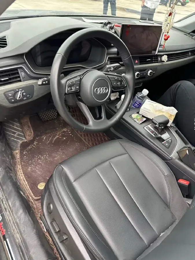 2023 Audi A4L 2.0T 190HP L4 7DCT,autocango,china used car exporter,china ev exporter,chinese used car exporter,chinese used ev exporter