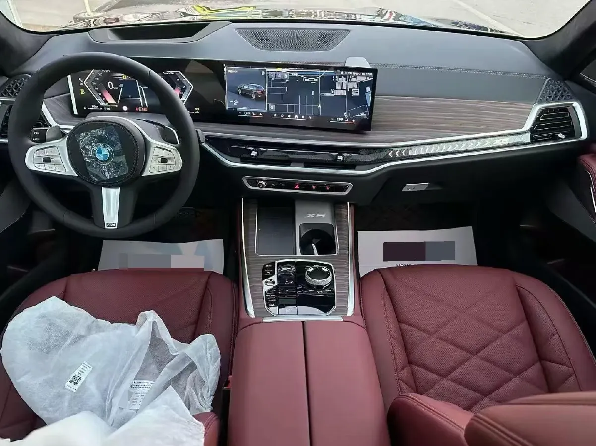 2025 BMW X5 3.0T 381HP L6 8AT,autocango,china used car exporter,china ev exporter,chinese used car exporter,chinese used ev exporter