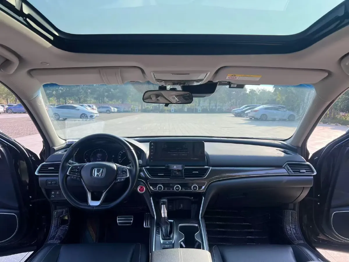 2022 Honda Accord 1.5T 194HP L4 CVT,autocango,china used car exporter,china ev exporter,chinese used car exporter,chinese used ev exporter