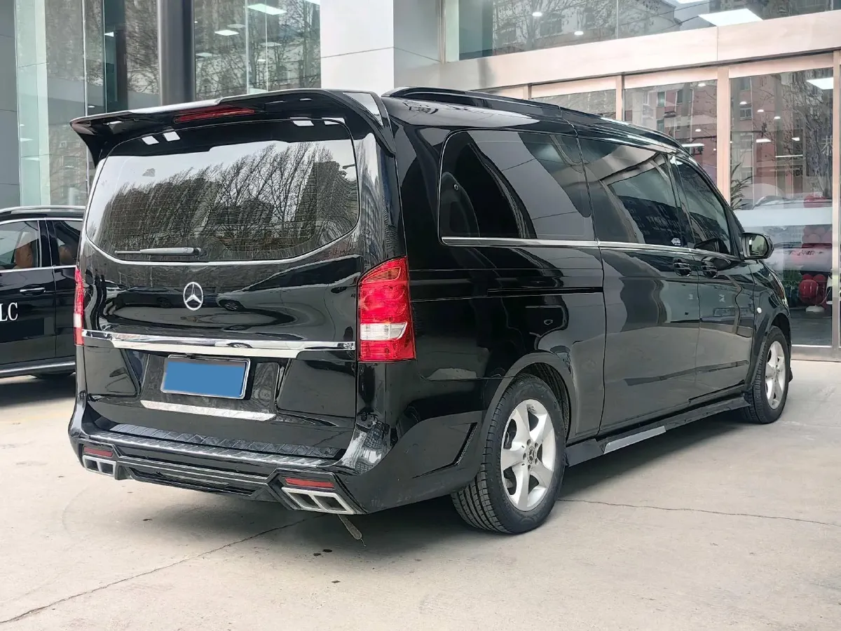 2021 Mercedes-Benz Vito 2.0T 211HP L4 9AT,autocango,china used car exporter,china ev exporter,chinese used car exporter,chinese used ev exporter