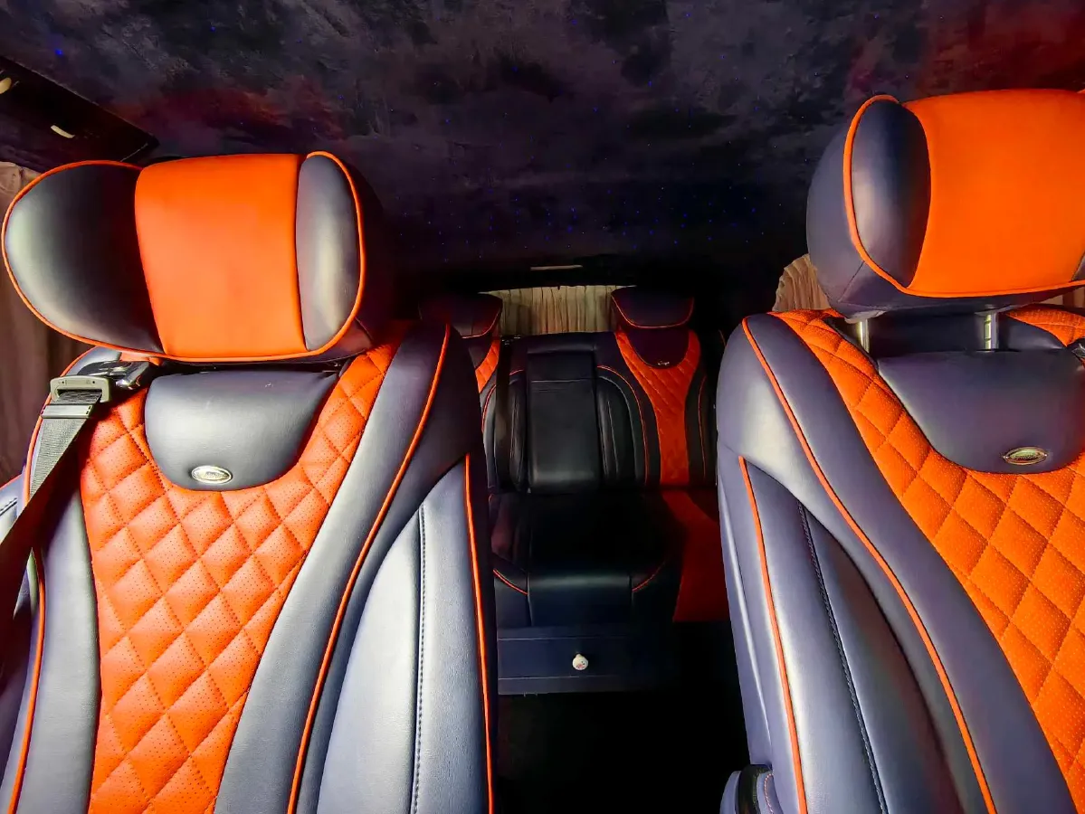 2021 Mercedes-Benz Vito 2.0T 211HP L4 9AT,autocango,china used car exporter,china ev exporter,chinese used car exporter,chinese used ev exporter