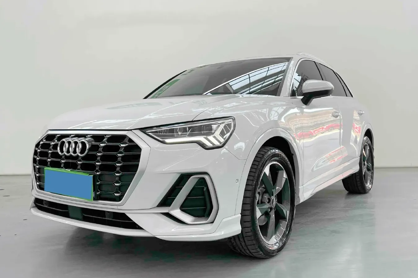 2022 Audi Q3 1.4T 150HP L4 7DCT,autocango,china used car exporter,china ev exporter,chinese used car exporter,chinese used ev exporter