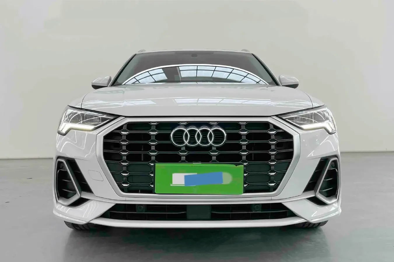 2022 Audi Q3 1.4T 150HP L4 7DCT,autocango,china used car exporter,china ev exporter,chinese used car exporter,chinese used ev exporter