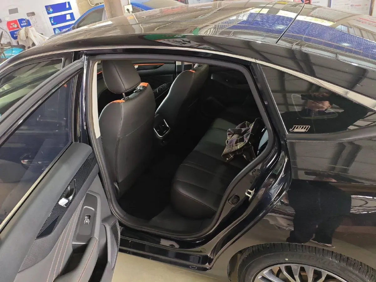 2023 DongFeng Aeolus YiXuan MAX 1.5T 190HP L4 7DCT,autocango,china used car exporter,china ev exporter,chinese used car exporter,chinese used ev exporter