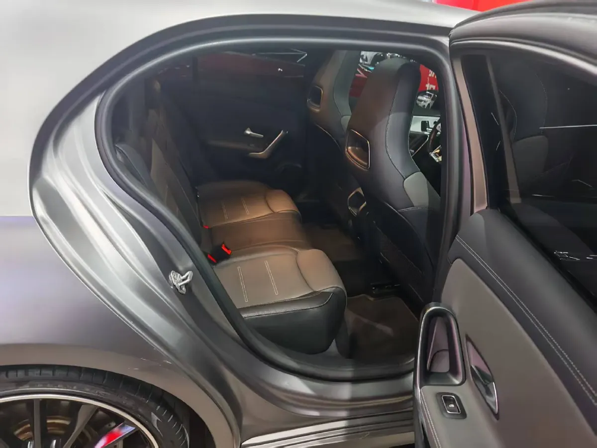 2020 Mercedes-Benz A AMG 2.0T 306HP L4 7DCT,autocango,china used car exporter,china ev exporter,chinese used car exporter,chinese used ev exporter