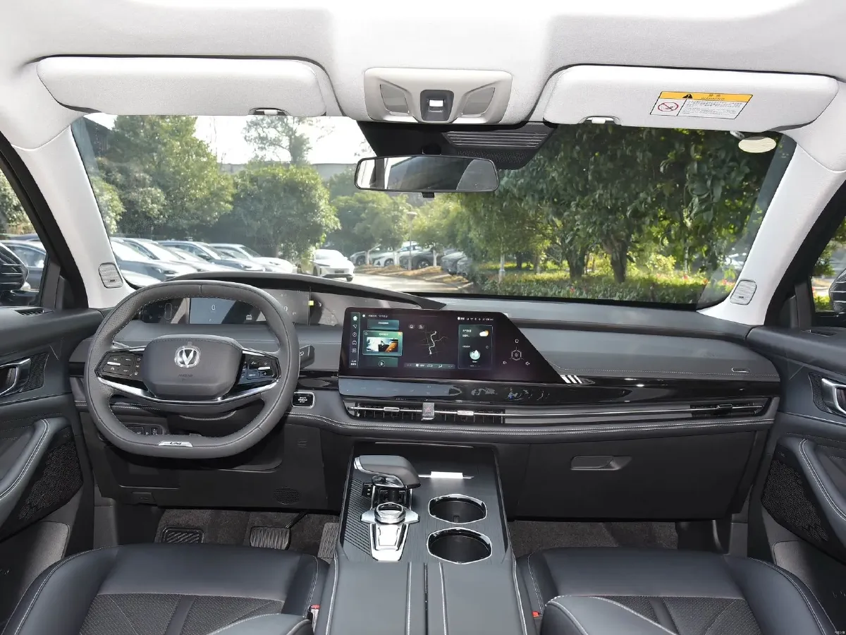 2024 ChangAn UNI-K iDD 1.5T 170HP L4 6TCT PHEV 28.4KWH,autocango,china used car exporter,china ev exporter,chinese used car exporter,chinese used ev exporter