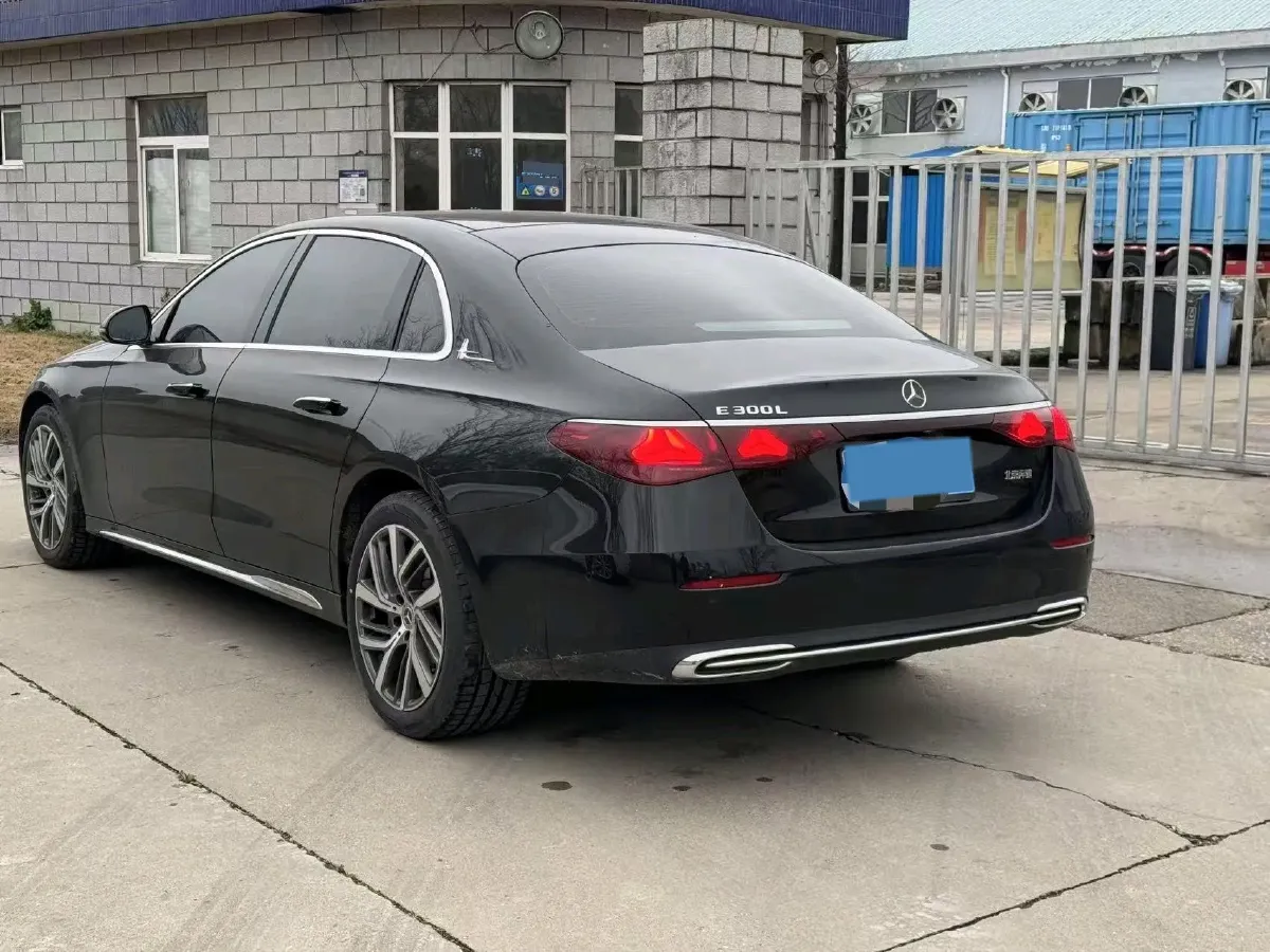 2025 Mercedes-Benz E Class 2.0T 258HP L4 9AT,autocango,china used car exporter,china ev exporter,chinese used car exporter,chinese used ev exporter