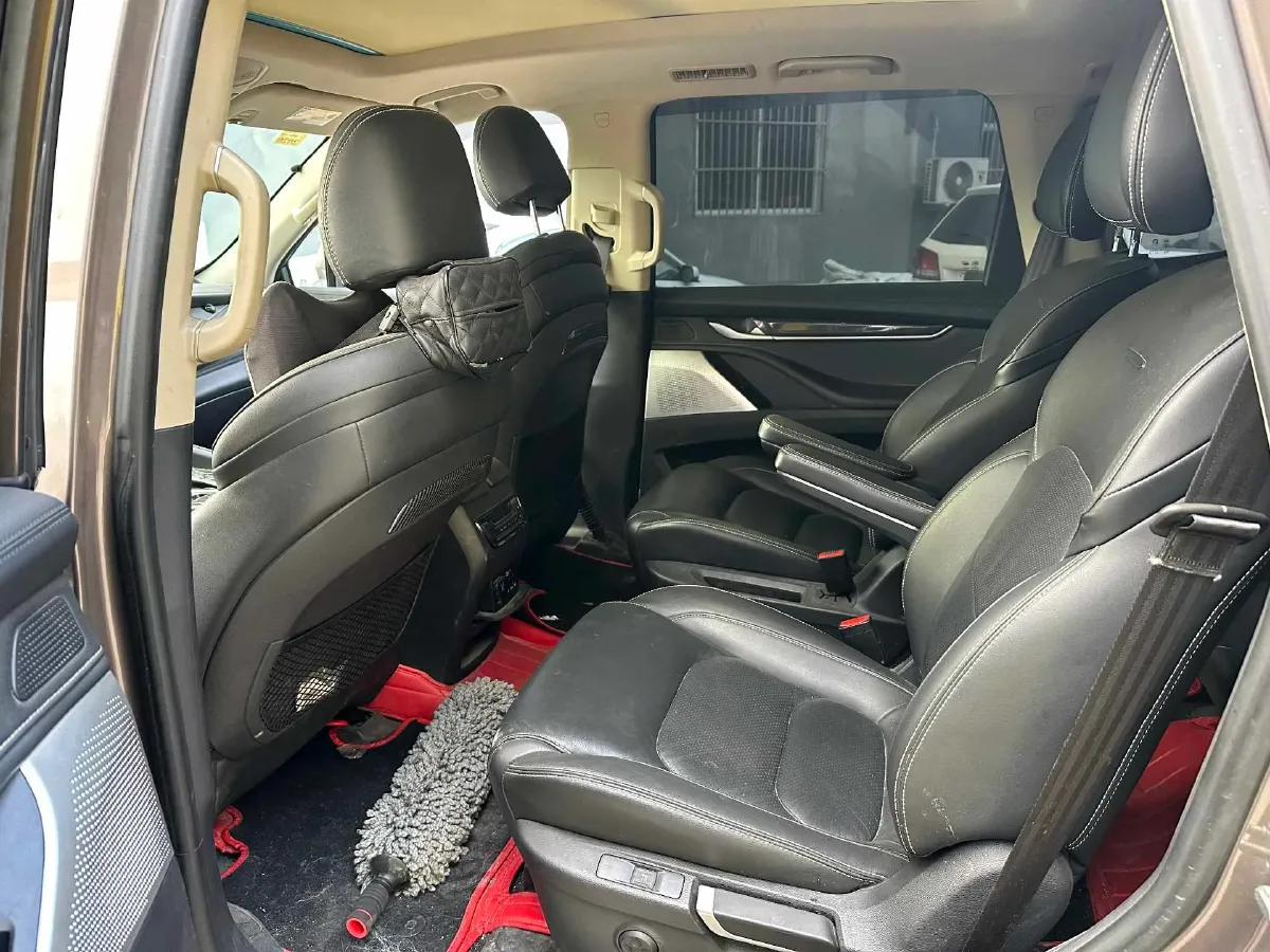 2017 MAXUS D90 2.0T 224HP L4 6AT,autocango,china used car exporter,china ev exporter,chinese used car exporter,chinese used ev exporter