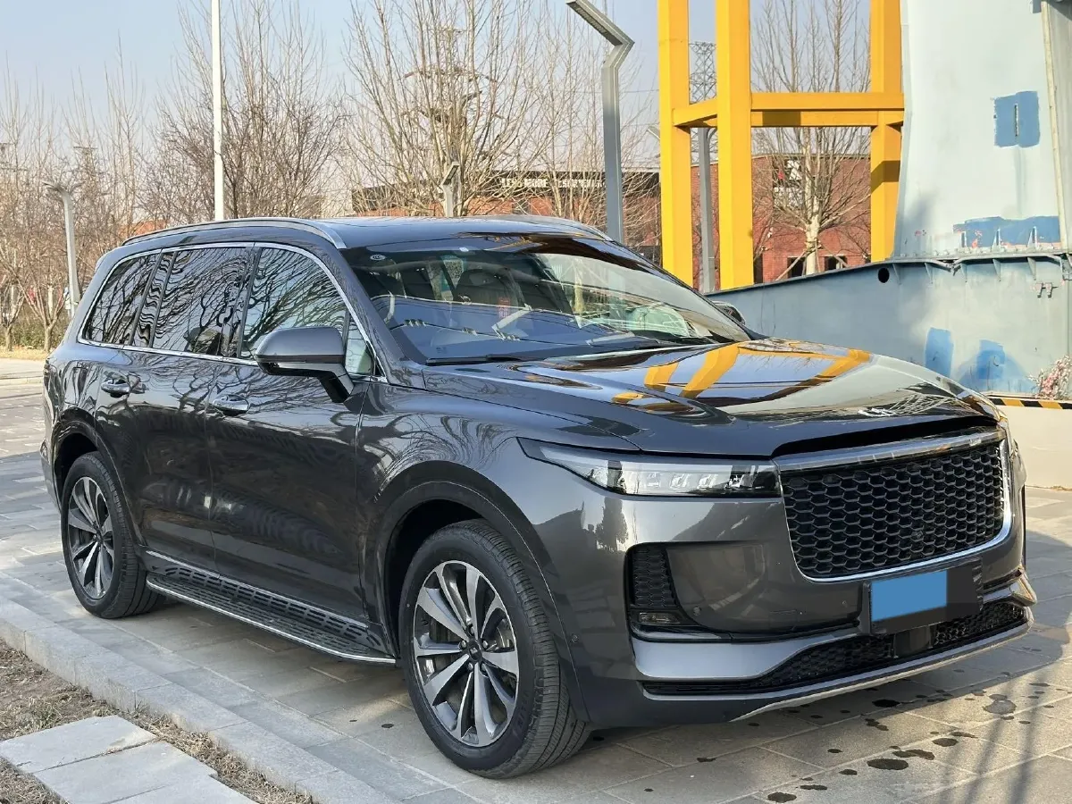 2021 Li ONE Range Extended 131HP REEV 40.5KWH,autocango,china used car exporter,china ev exporter,chinese used car exporter,chinese used ev exporter