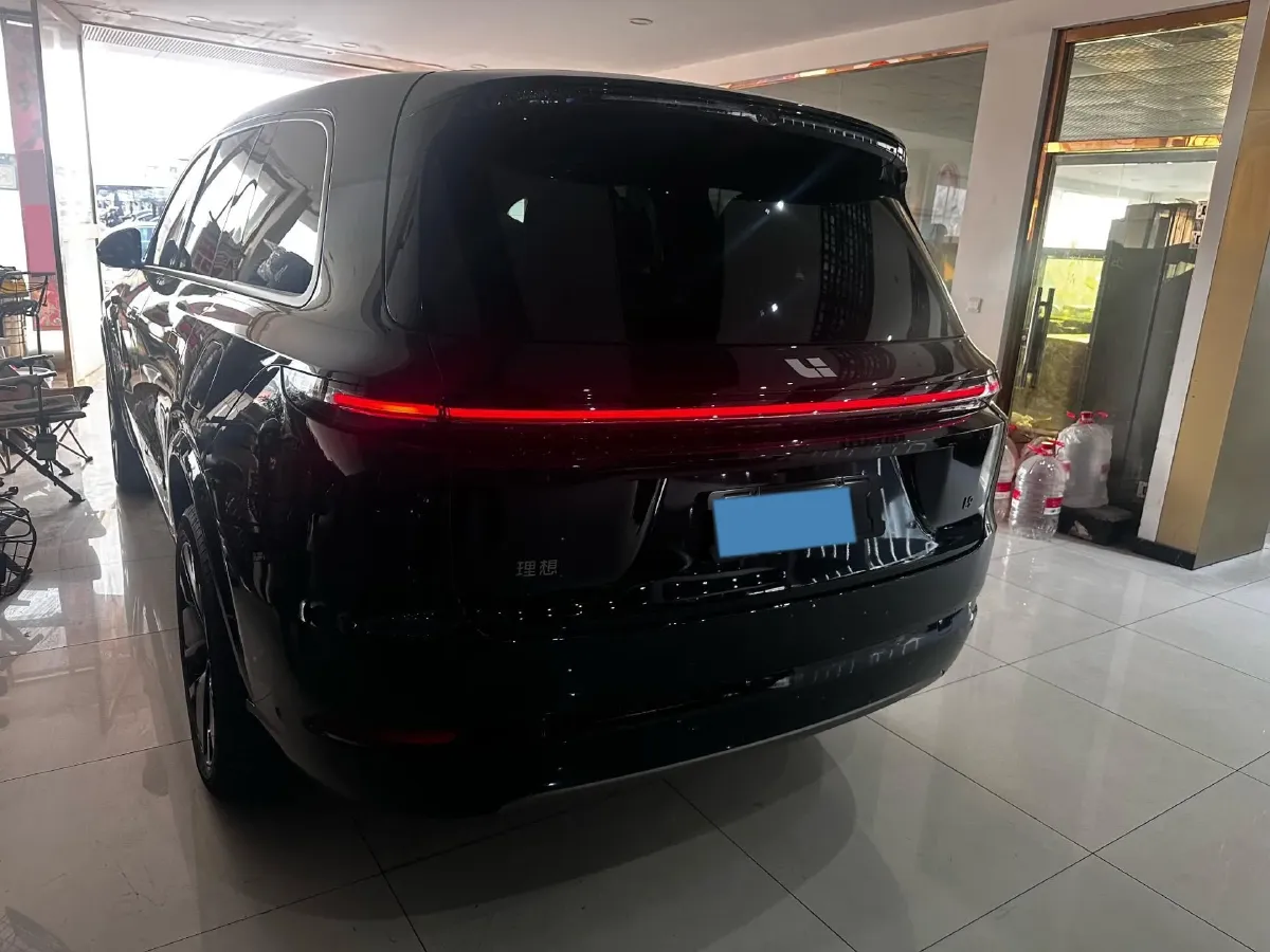 2025 Li L9 Range Extended 154HP REEV,autocango,china used car exporter,china ev exporter,chinese used car exporter,chinese used ev exporter