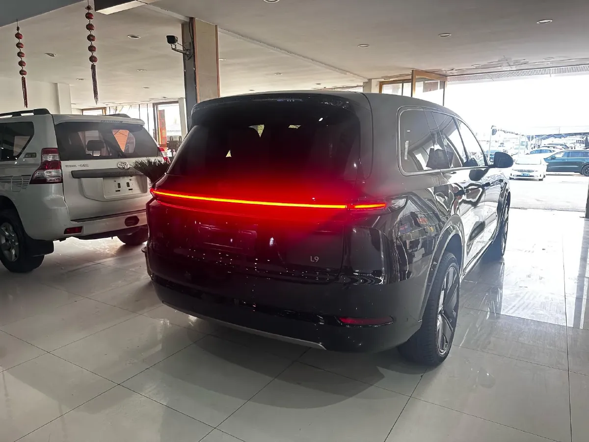 2025 Li L9 Range Extended 154HP REEV,autocango,china used car exporter,china ev exporter,chinese used car exporter,chinese used ev exporter