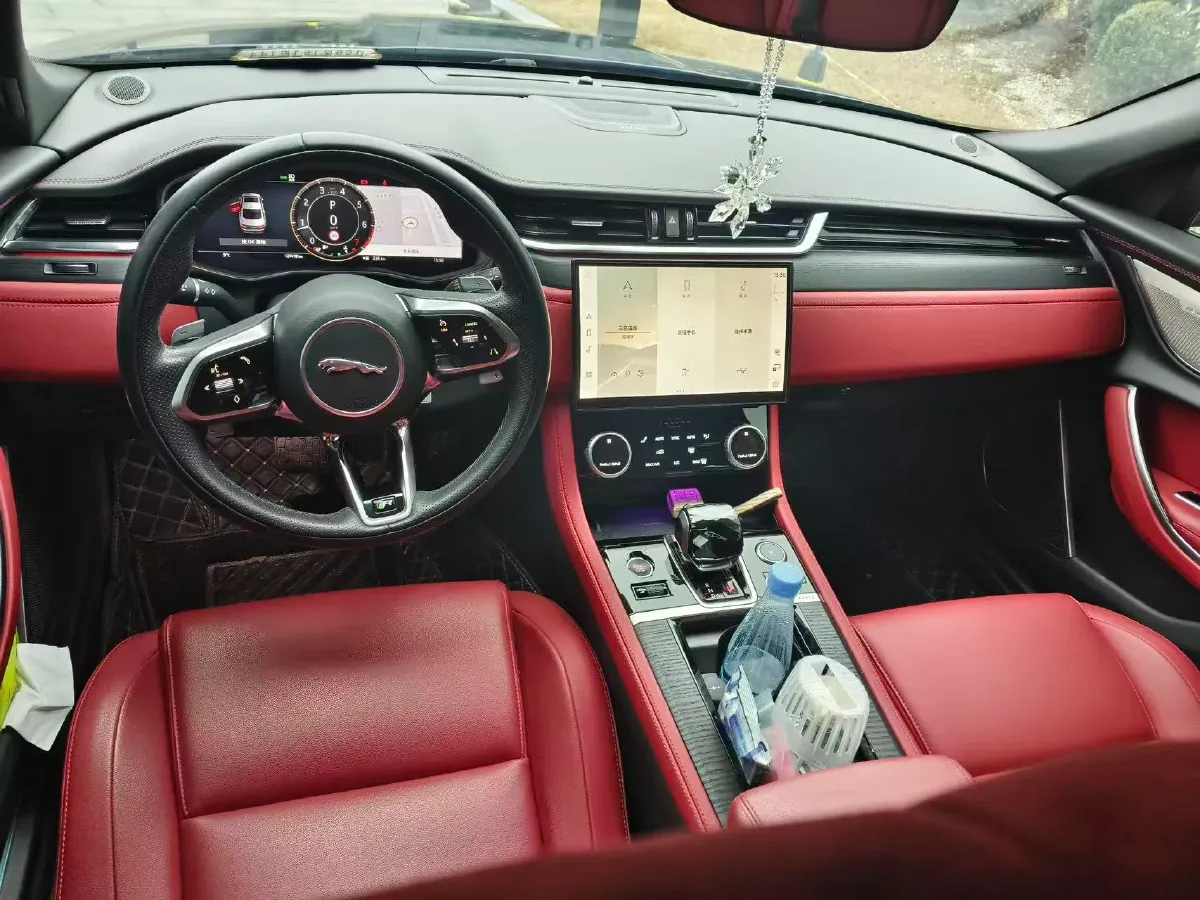 2023 Jaguar XFL 2.0T 250HP L4 8AT,autocango,china used car exporter,china ev exporter,chinese used car exporter,chinese used ev exporter