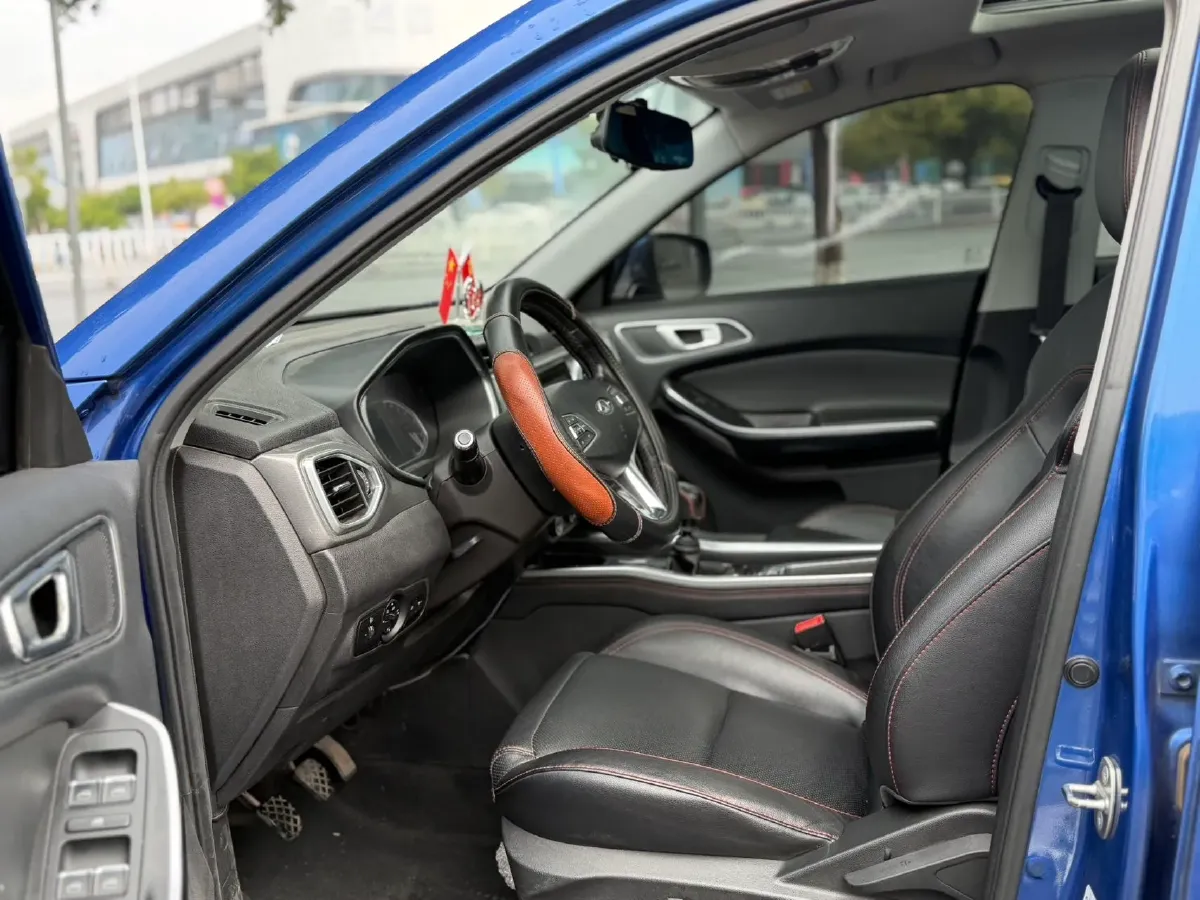 2017 Chery Tiggo 5x 1.5T 147HP L4 6MT,autocango,china used car exporter,china ev exporter,chinese used car exporter,chinese used ev exporter