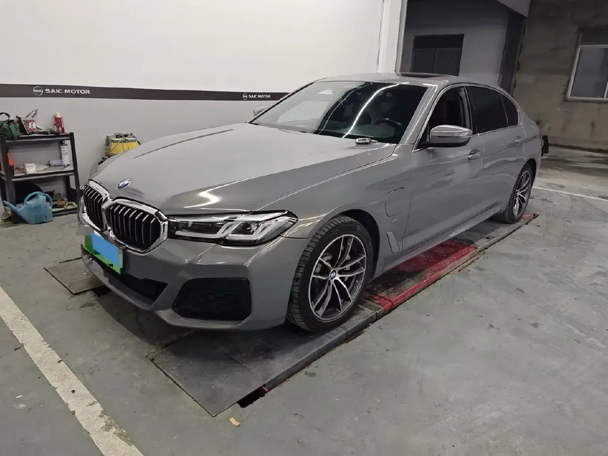 2021 BMW 5 Series 2.0T 184HP L4 8AT PHEV 17.7KWH,autocango,china used car exporter,china ev exporter,chinese used car exporter,chinese used ev exporter
