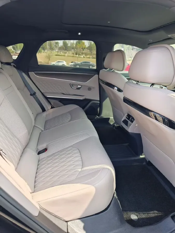 2024 BYD Han 1.5T 139HP L4 E-CVT PHEV 18.316KWH,autocango,china used car exporter,china ev exporter,chinese used car exporter,chinese used ev exporter