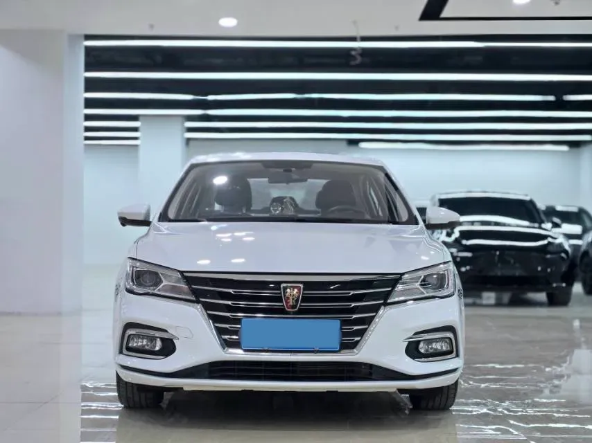 2020 Roewe i5 1.5L 120HP L4 CVT,autocango,china used car exporter,china ev exporter,chinese used car exporter,chinese used ev exporter