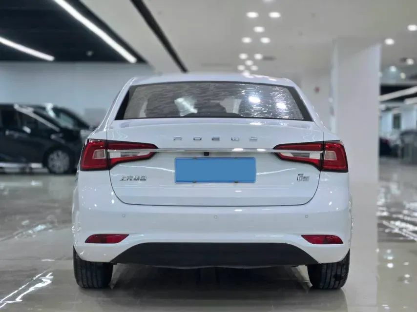 2020 Roewe i5 1.5L 120HP L4 CVT,autocango,china used car exporter,china ev exporter,chinese used car exporter,chinese used ev exporter