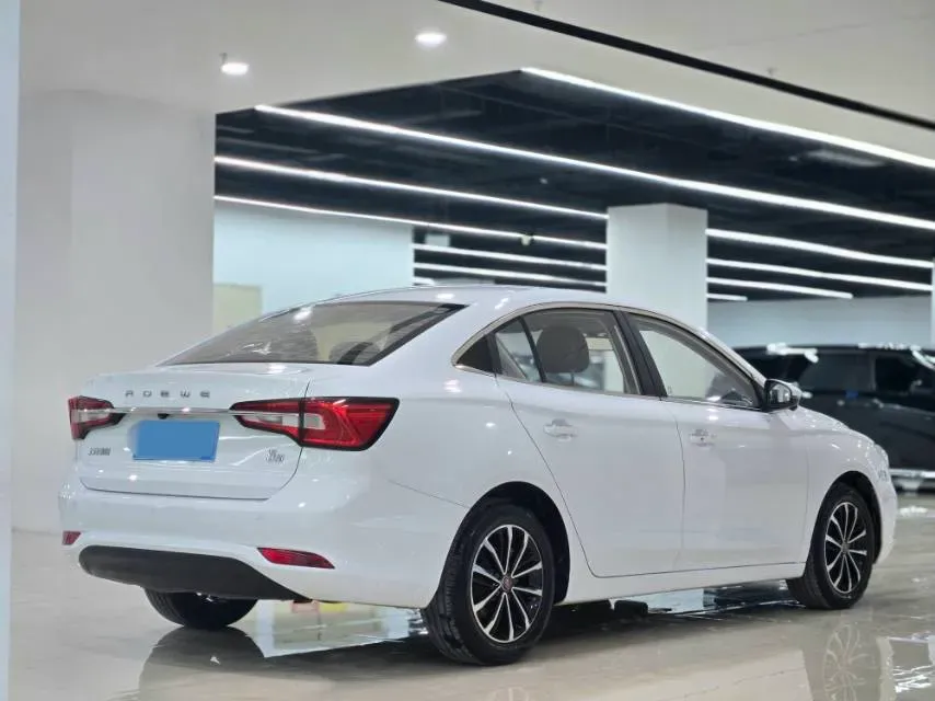 2020 Roewe i5 1.5L 120HP L4 CVT,autocango,china used car exporter,china ev exporter,chinese used car exporter,chinese used ev exporter