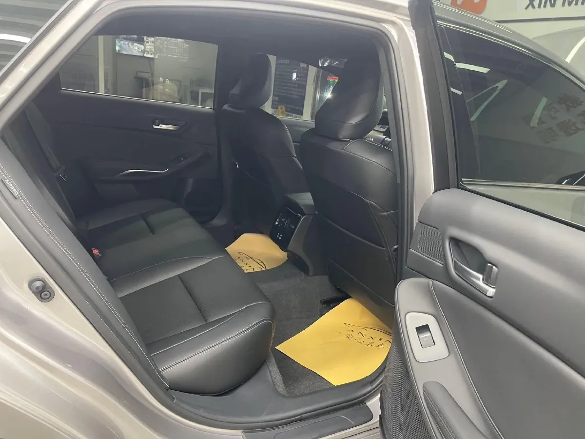 2024 Toyota Avalon 2.0L 173HP L4 CVT,autocango,china used car exporter,china ev exporter,chinese used car exporter,chinese used ev exporter