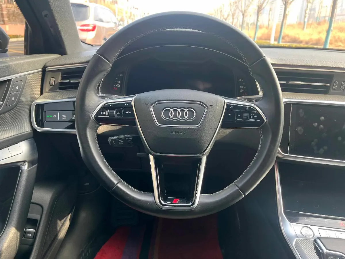 2020 Audi A6L 2.0T 252HP L4 7DCT PHEV 14.1KWH,autocango,china used car exporter,china ev exporter,chinese used car exporter,chinese used ev exporter