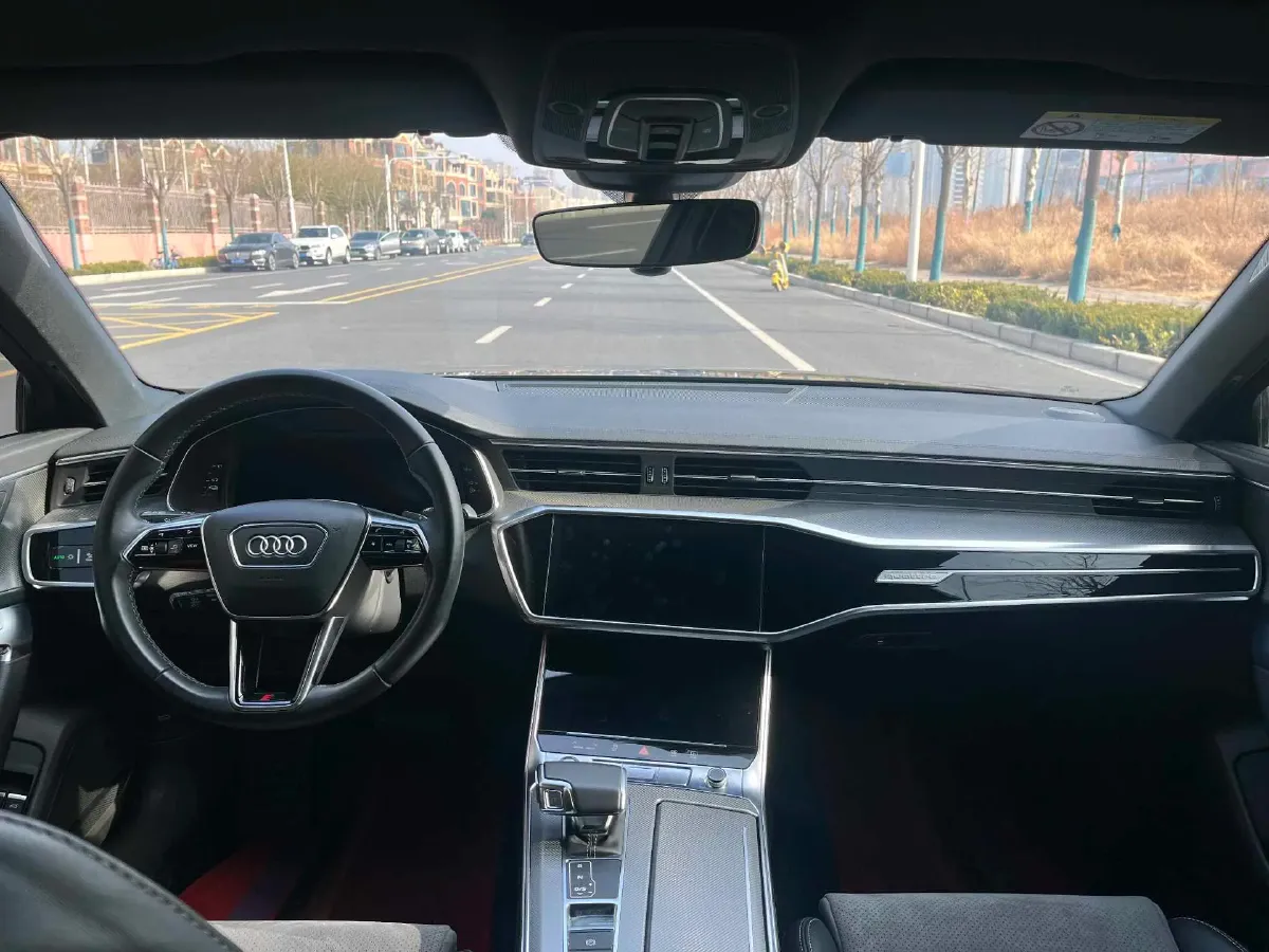 2020 Audi A6L 2.0T 252HP L4 7DCT PHEV 14.1KWH,autocango,china used car exporter,china ev exporter,chinese used car exporter,chinese used ev exporter