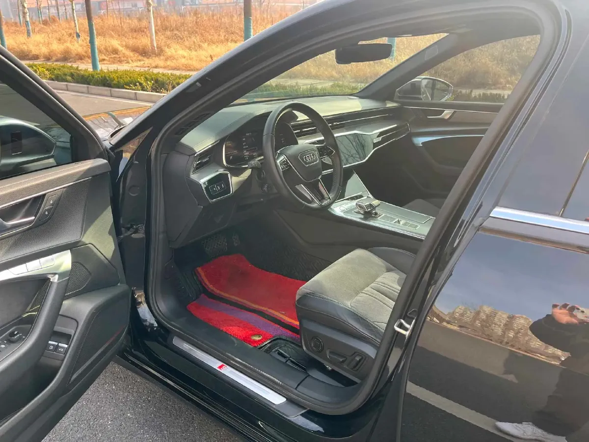 2020 Audi A6L 2.0T 252HP L4 7DCT PHEV 14.1KWH,autocango,china used car exporter,china ev exporter,chinese used car exporter,chinese used ev exporter