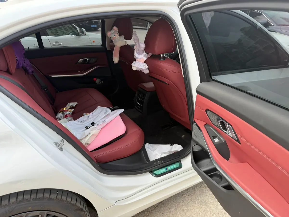 2025 BMW 3 Series 2.0T 245HP L4 8AT,autocango,china used car exporter,china ev exporter,chinese used car exporter,chinese used ev exporter