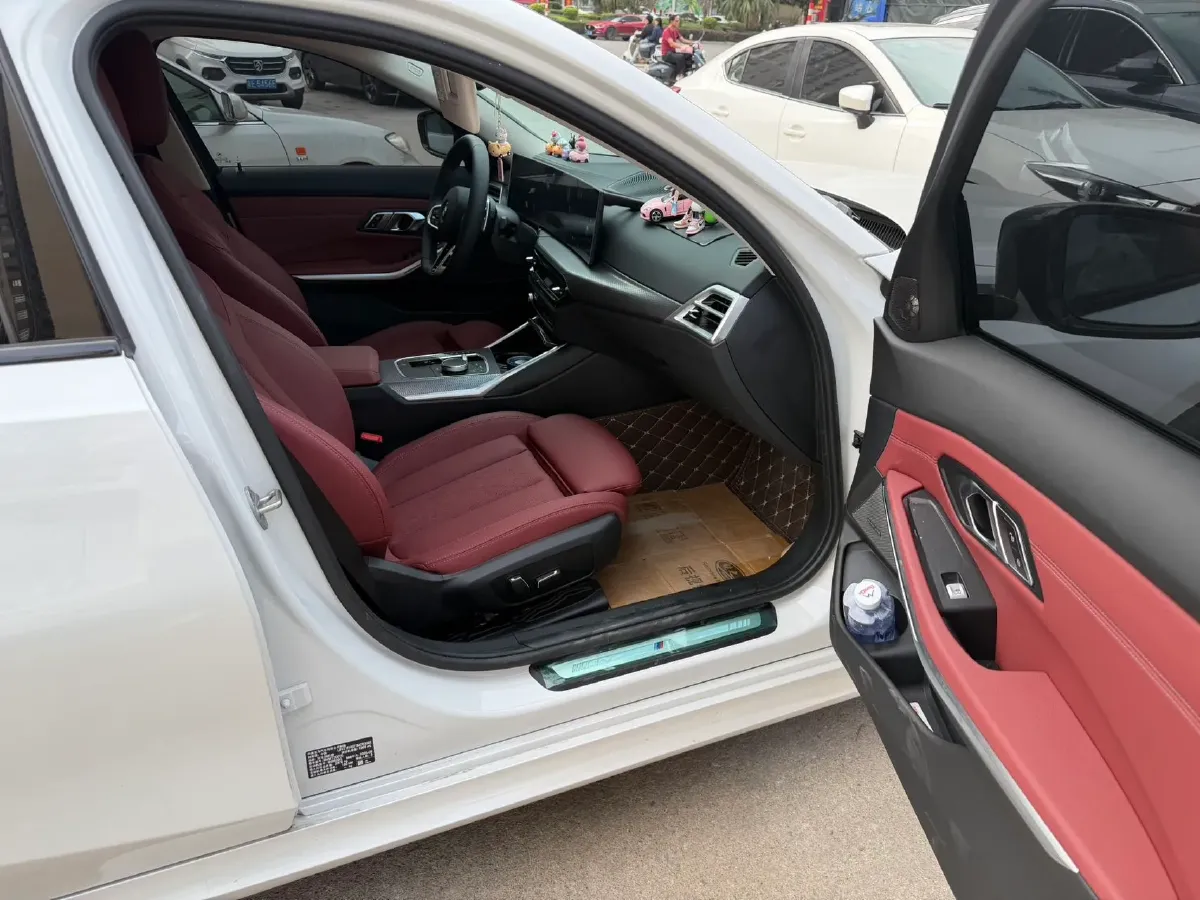 2025 BMW 3 Series 2.0T 245HP L4 8AT,autocango,china used car exporter,china ev exporter,chinese used car exporter,chinese used ev exporter