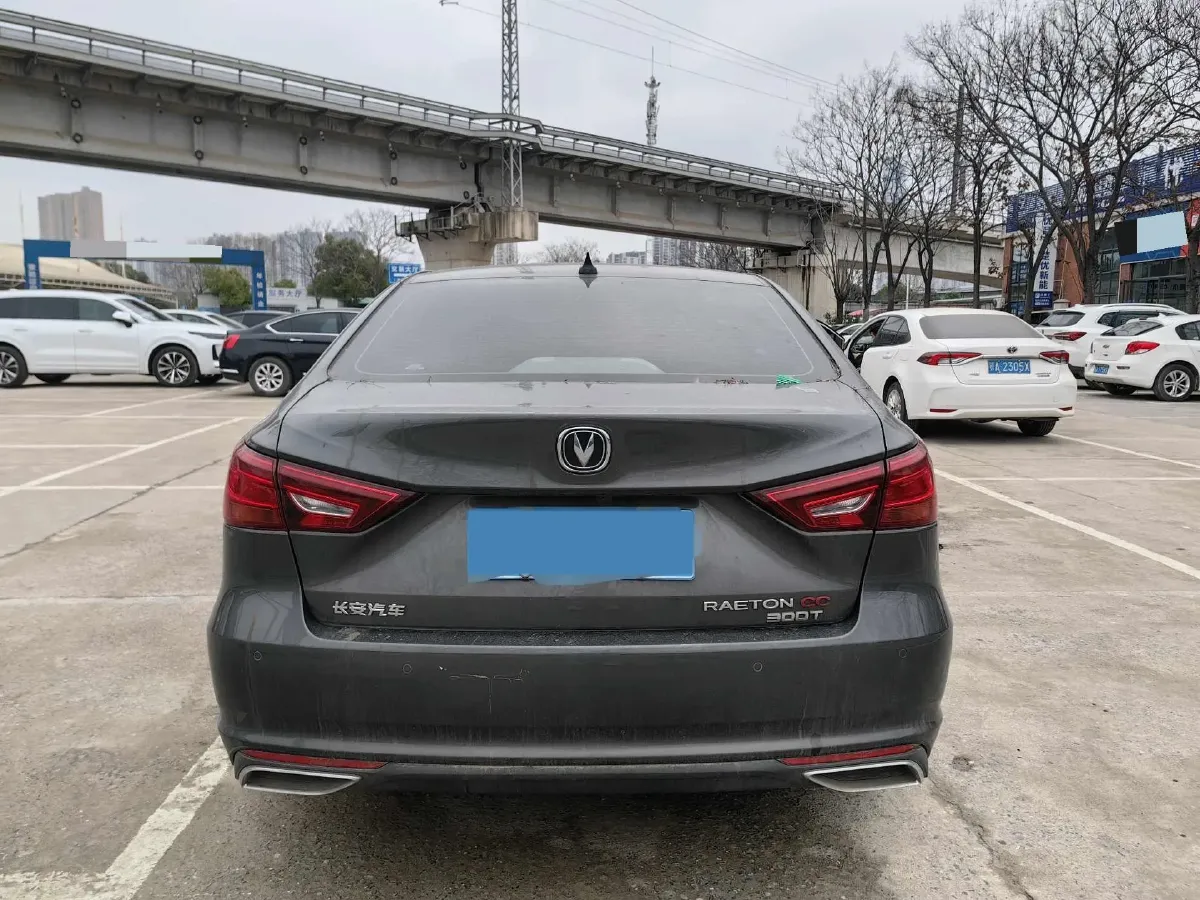 2021 ChangAn Raeton CC 1.5T 180HP L4 7DCT,autocango,china used car exporter,china ev exporter,chinese used car exporter,chinese used ev exporter