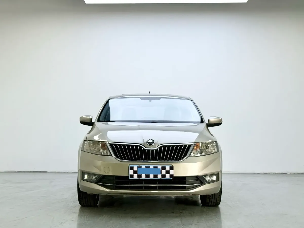 2019 SWM G01 1.5T 156HP L4 6AT,autocango,china used car exporter,china ev exporter,chinese used car exporter,chinese used ev exporter