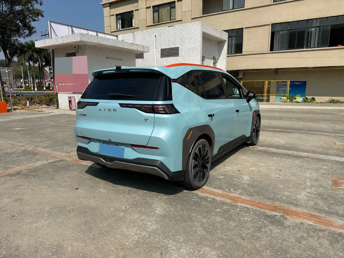2022 Geely Okavango 1.8T 184HP L4 7DCT,autocango,china used car exporter,china ev exporter,chinese used car exporter,chinese used ev exporter