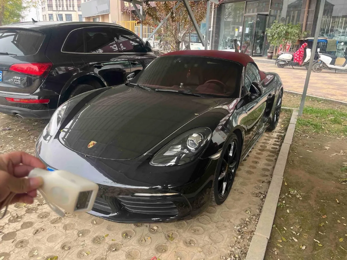 2018 Porsche 718 2.0T 250HP H4 7DCT,autocango,china used car exporter,china ev exporter,chinese used car exporter,chinese used ev exporter