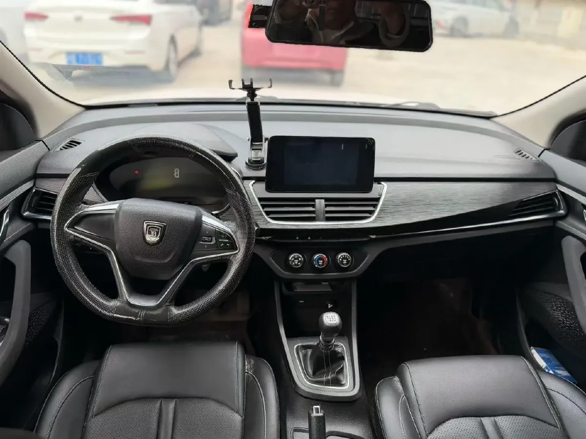 2018 BaoJun 360 1.5L 112HP L4 6MT,autocango,china used car exporter,china ev exporter,chinese used car exporter,chinese used ev exporter