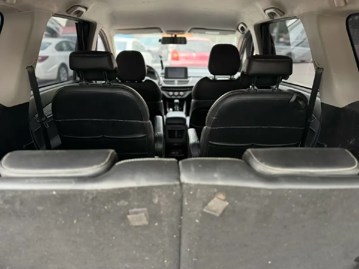 2018 BaoJun 360 1.5L 112HP L4 6MT,autocango,china used car exporter,china ev exporter,chinese used car exporter,chinese used ev exporter