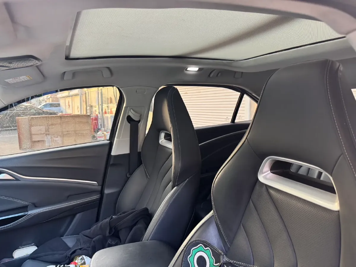 2022 Venucia Grand V 1.5T 190HP L4 7DCT,autocango,china used car exporter,china ev exporter,chinese used car exporter,chinese used ev exporter