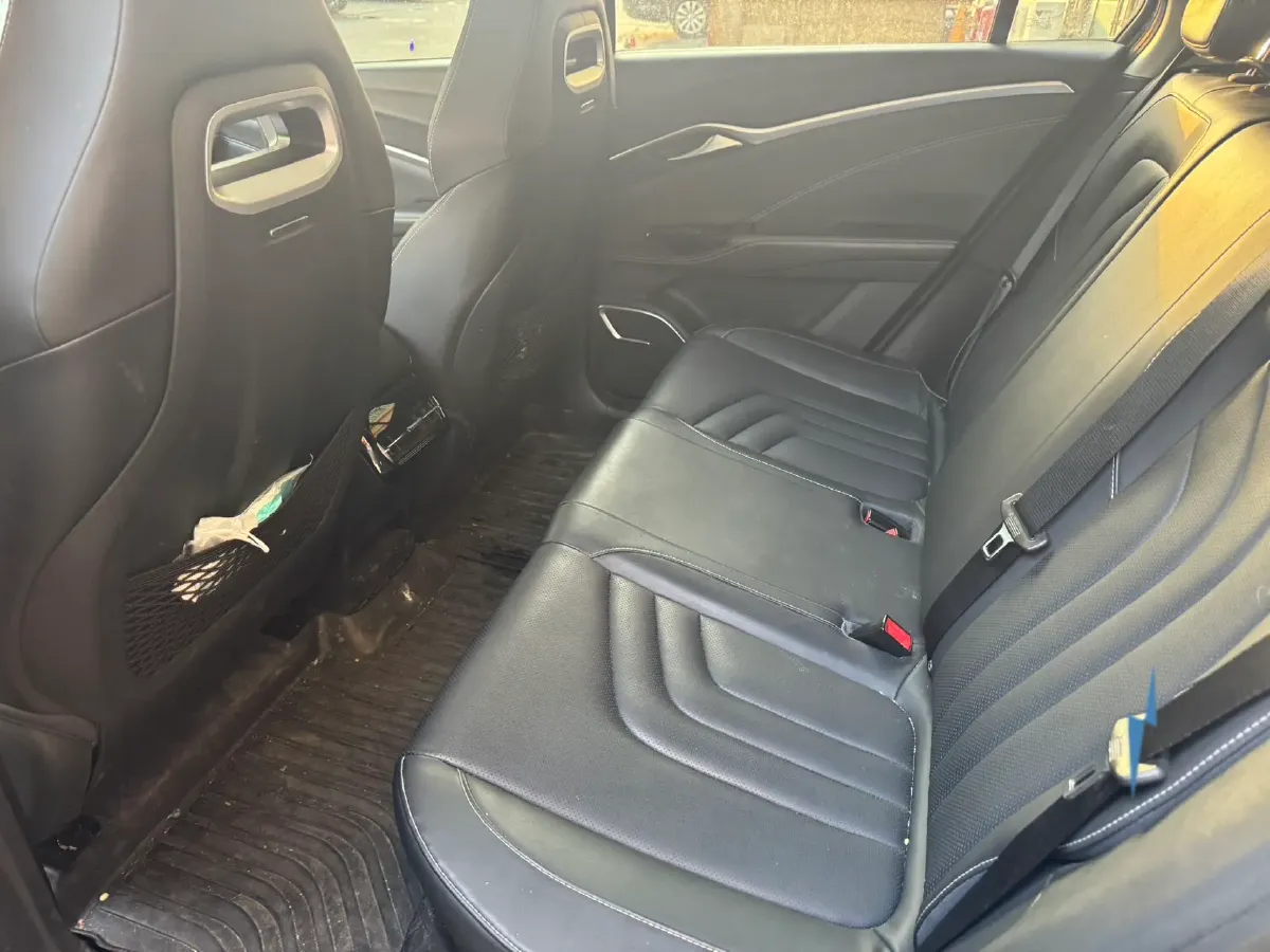 2022 Venucia Grand V 1.5T 190HP L4 7DCT,autocango,china used car exporter,china ev exporter,chinese used car exporter,chinese used ev exporter