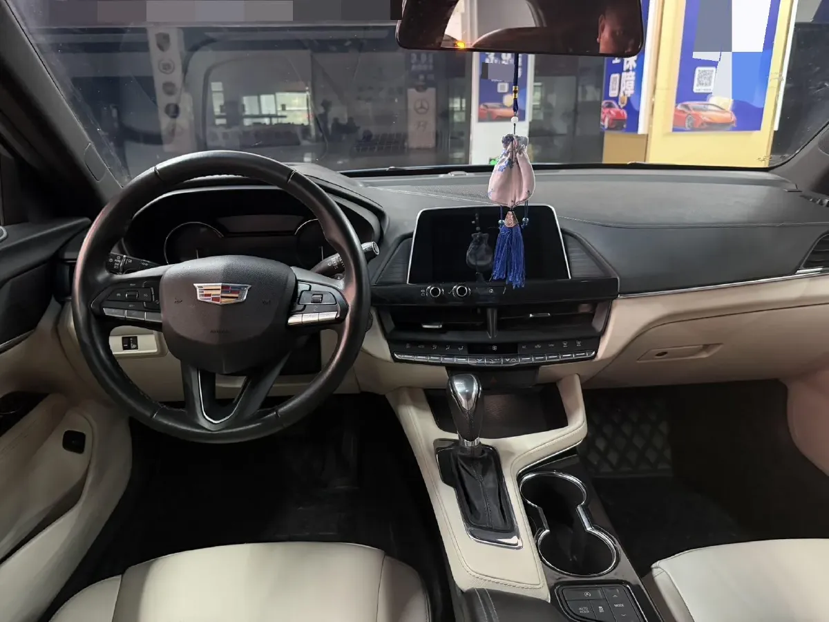 2023 Cadillac CT4 1.5T 211HP L4 8AT,autocango,china used car exporter,china ev exporter,chinese used car exporter,chinese used ev exporter