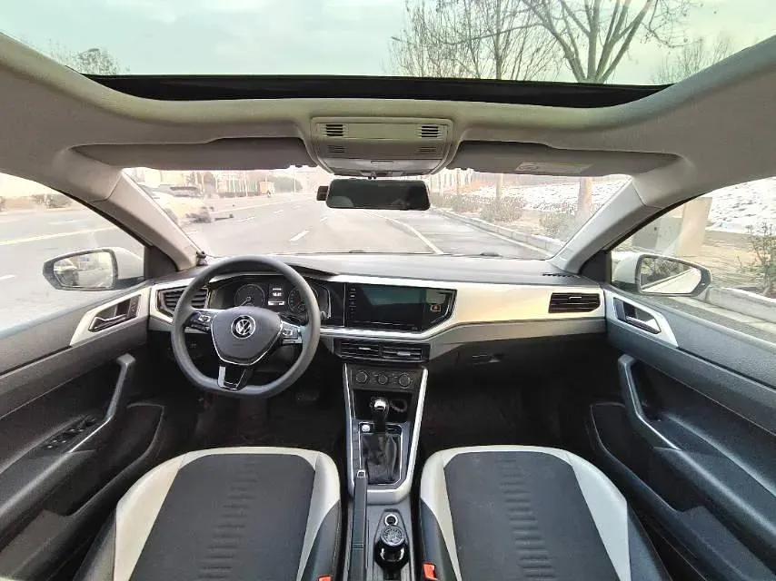 2021 Haval H6 1.5T 169HP L4 7DCT,autocango,china used car exporter,china ev exporter,chinese used car exporter,chinese used ev exporter