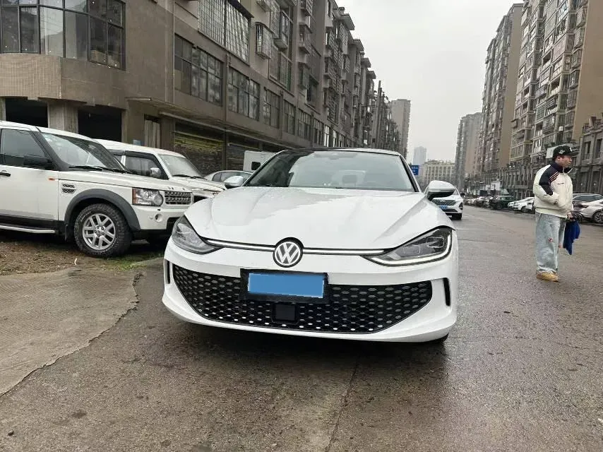 2023 Volkswagen Lamando 1.4T 150HP L4 7DCT,autocango,china used car exporter,china ev exporter,chinese used car exporter,chinese used ev exporter